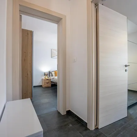 Apartment Rose Mit Privatem Pool *